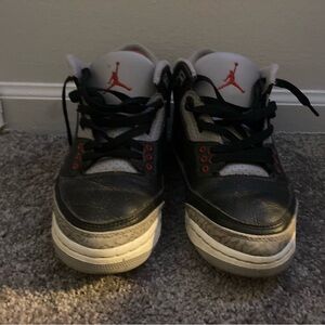 Jordan Black and White Sneakers Classic Basketball Style